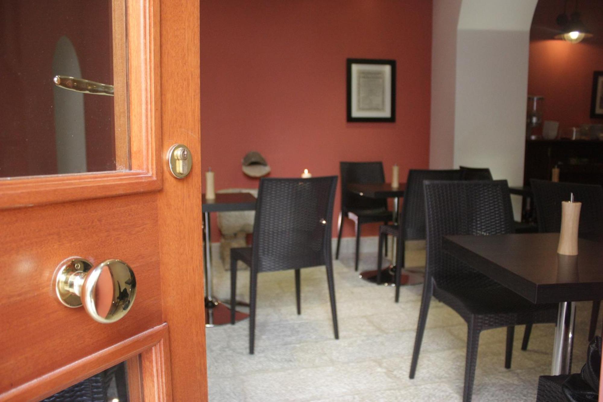 B&B Cortile Di Venere Trapani Bagian luar foto